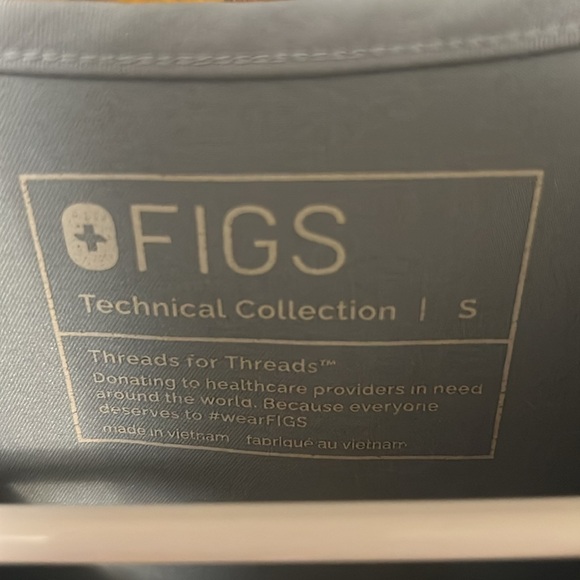 Figs Catarina scrub top size small - Picture 3 of 3